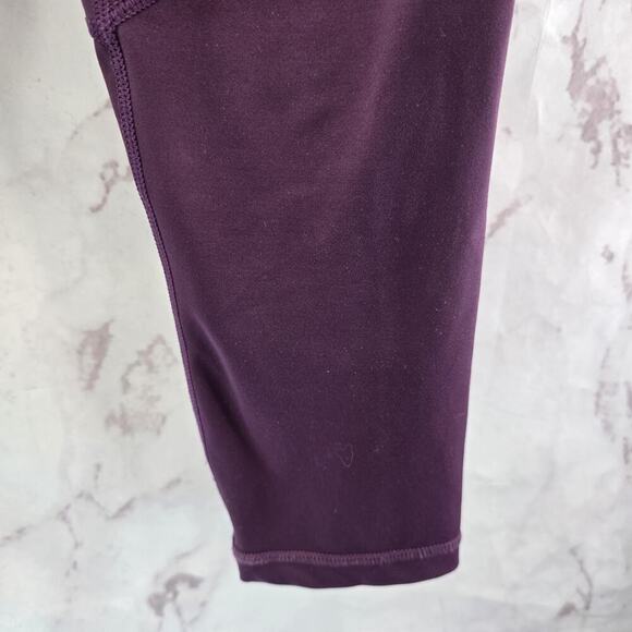 Zyia Leggings Womens 6 8 Purple Crop Capri High Rise Light N Tight Pockets - Picture 4 of 10